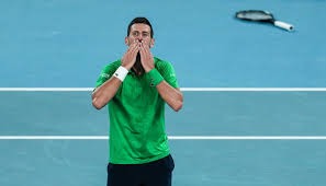 SAW官宣阵容地震：国际纵队cej0t／AZUWU离队 教练Golden遭下放