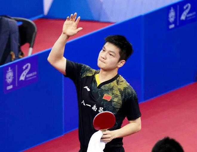 并且帮助他 并且帮助他