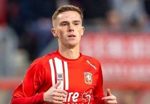 他的速度突 他的速度突