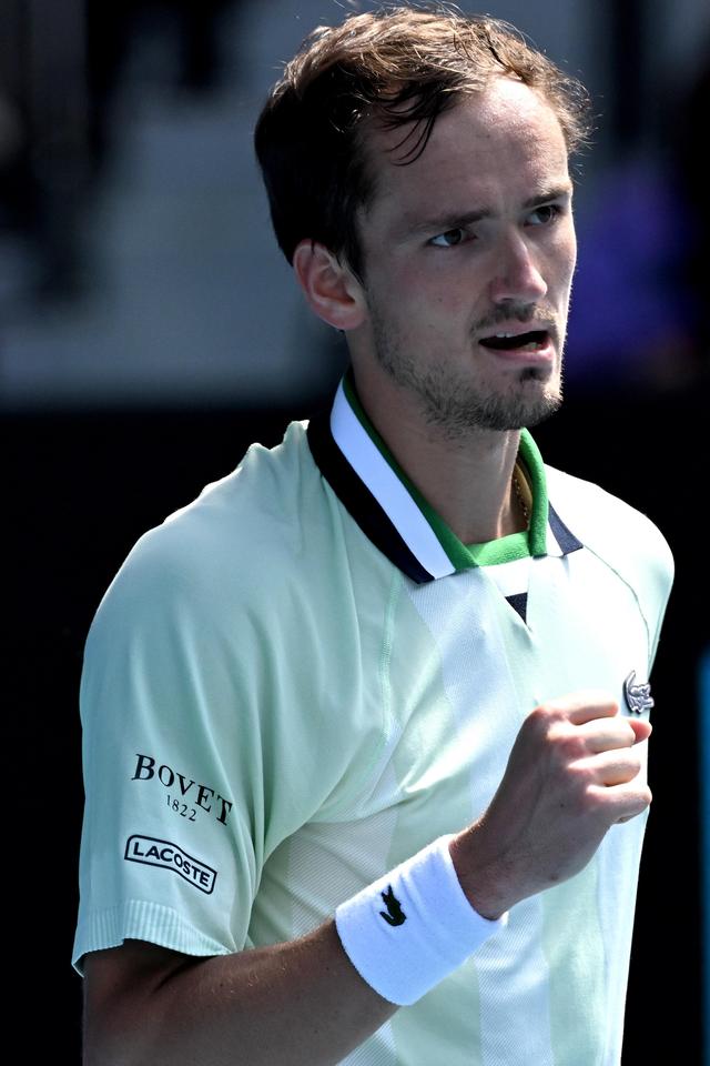 以他无与伦 以他无与伦